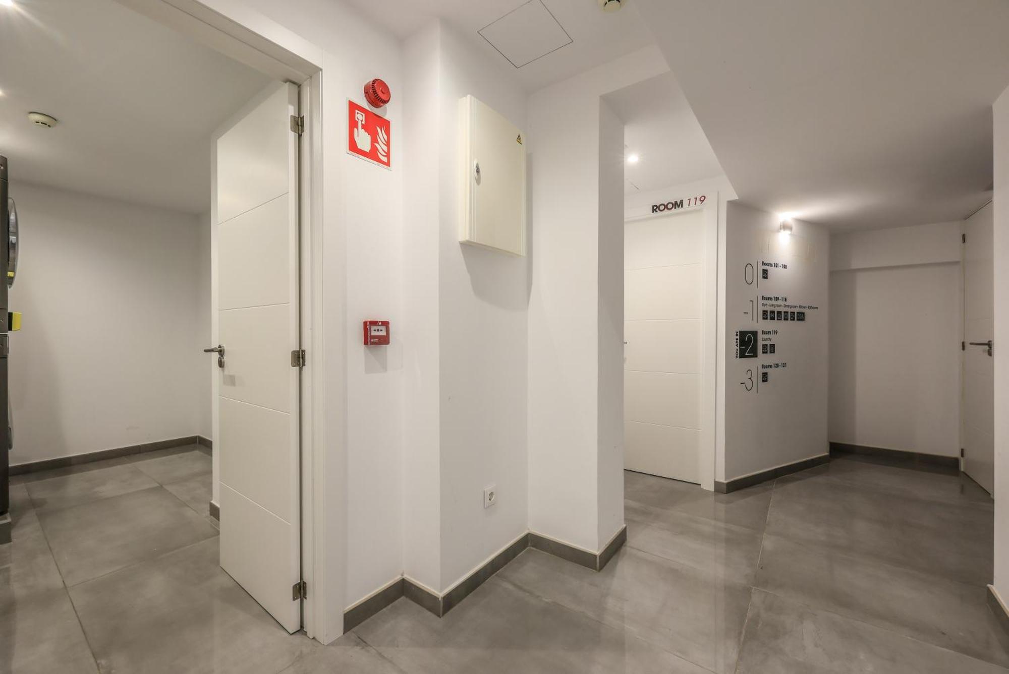 Amazinn Places Blasco De Garay 105 Madrid Bagian luar foto