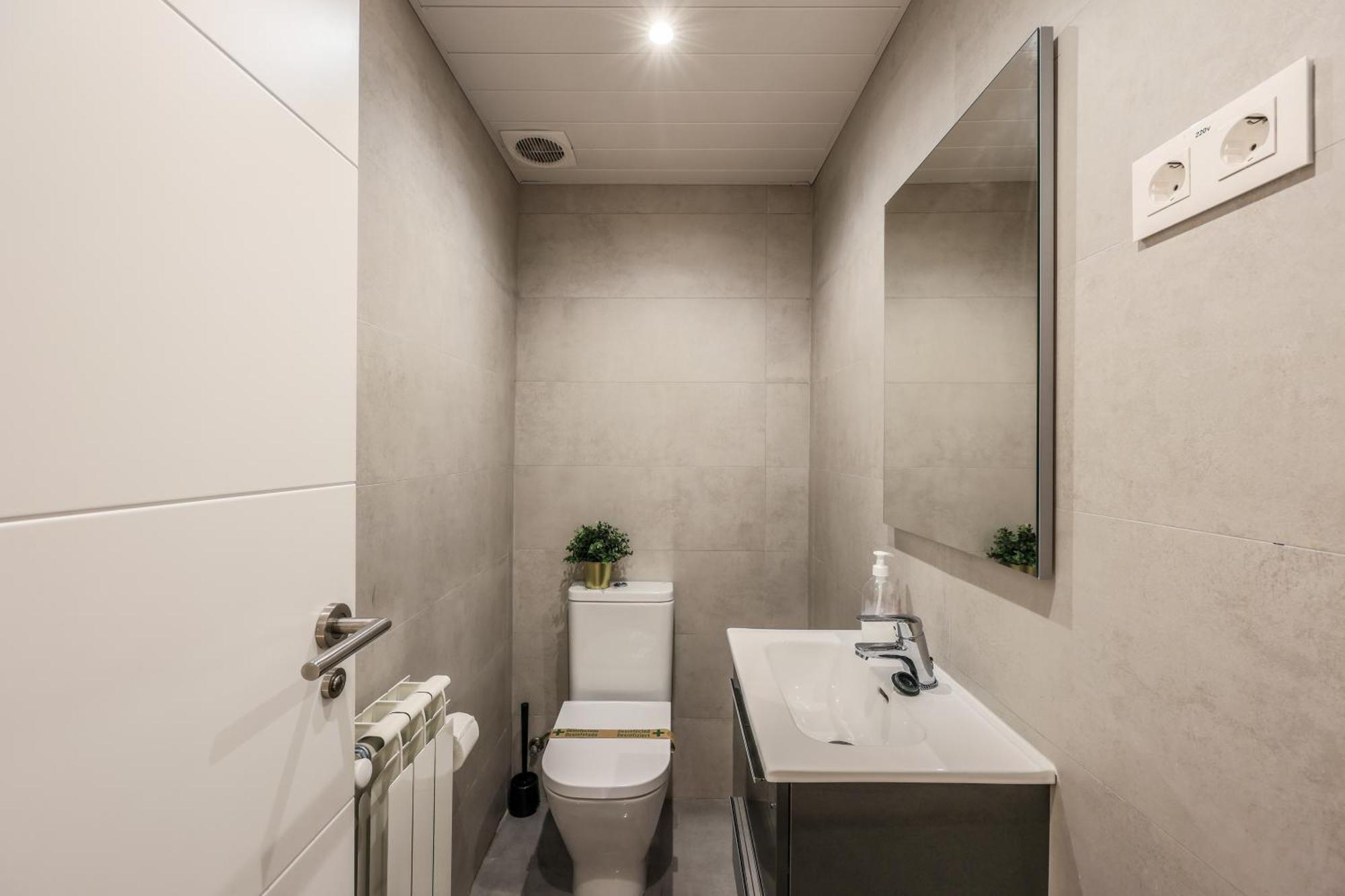 Amazinn Places Blasco De Garay 105 Madrid Bagian luar foto