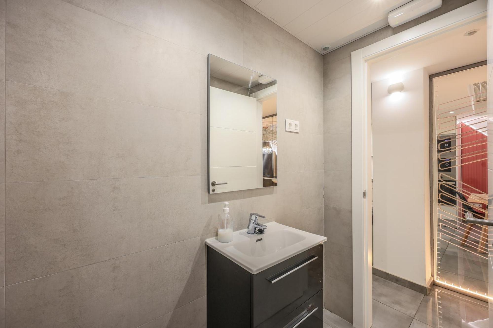 Amazinn Places Blasco De Garay 105 Madrid Bagian luar foto
