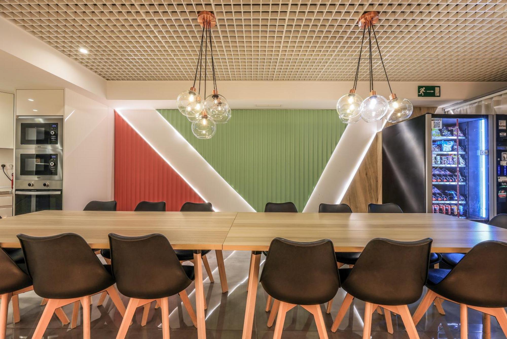 Amazinn Places Blasco De Garay 105 Madrid Bagian luar foto